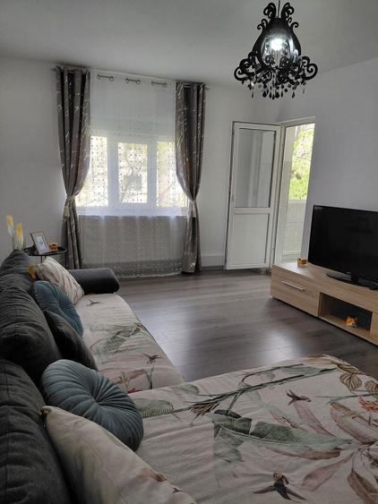Apartament cu 2 camere decomandat, mobilat în Mazepa 2