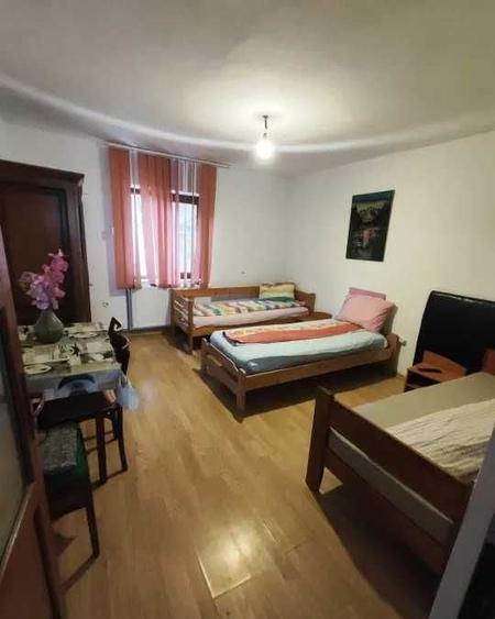 Casă cu 4 camere cu Teren 316 Mp în Central