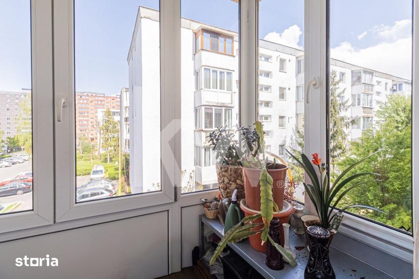 Apartament cu 3 camere semidecomandat în Astra