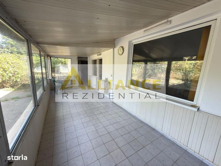 Casă cu 4 camere în Basarab