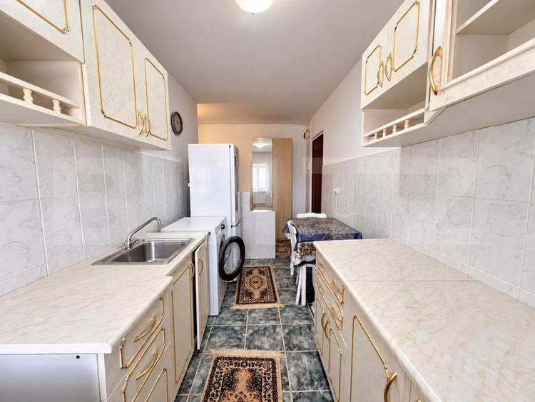 Apartament cu 2 camere decomandat, mobilat în Zărnești