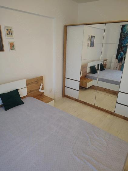 Apartament cu 3 camere decomandat, mobilat în Rahova