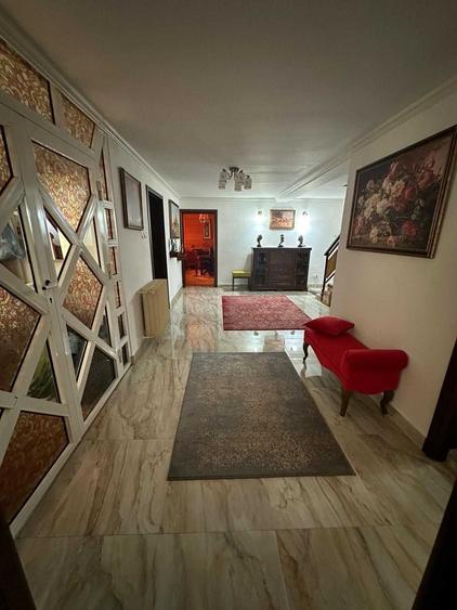 Casă cu 4 camere cu Teren 400 Mp în Orașul de Jos