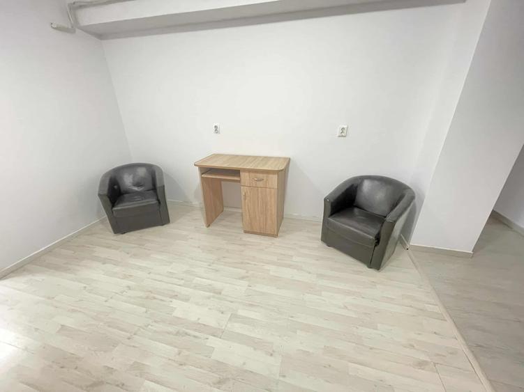 Apartament cu 2 camere semidecomandat, mobilat în Valea Adâncă