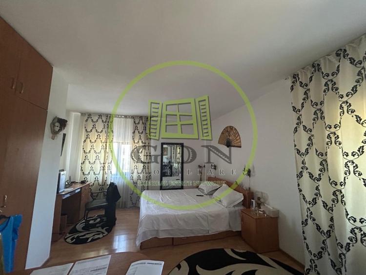 Hotel/Pensiune, de 2,963 mp, în Cernele