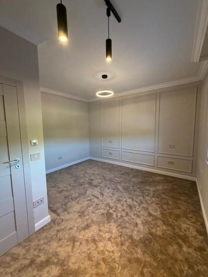 Duplex cu 5 camere cu Canalizare în Ghiroda