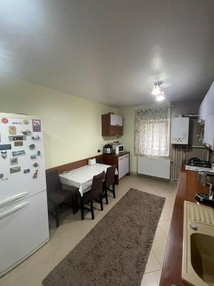 Apartament 4 camere | 79 mp utili | Etaj 1 | Decomandat | Balcon - 1