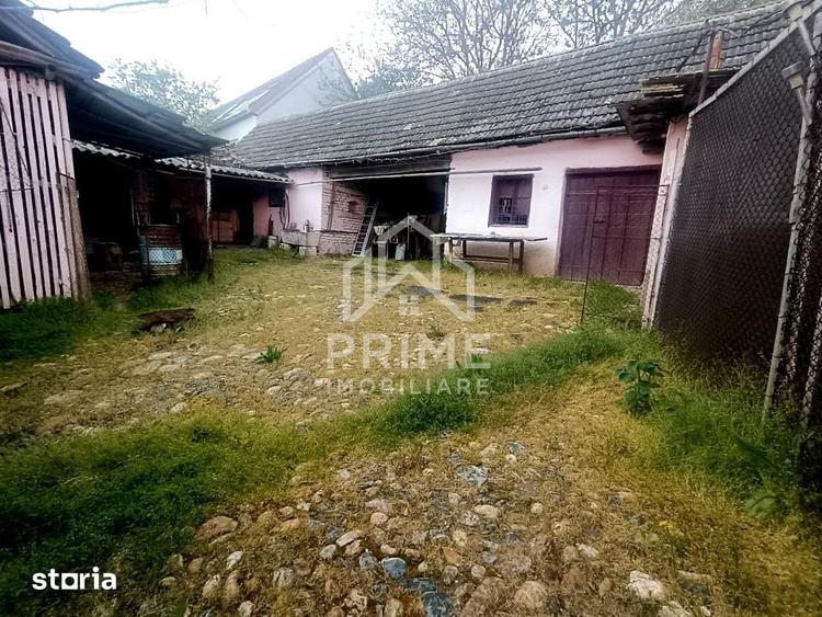 Casă cu 5 camere cu Teren 2465 Mp în Central