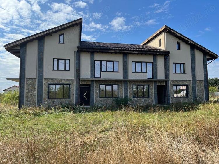 Domnesti- Clinceni - str.Fortului, duplex, P+ET+POD locuibil. - 18