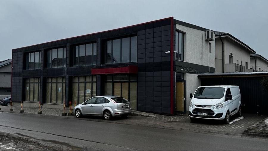 Spațiu comercial, de 350 mp, în Central