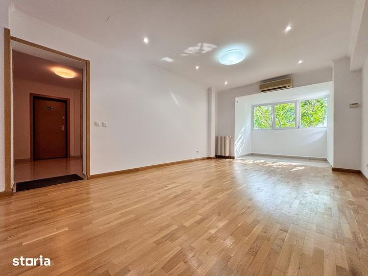 Apartament cu 4 camere decomandat în Centrul Civic