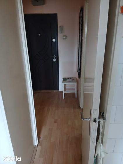 Garsonieră decomandată în Astra