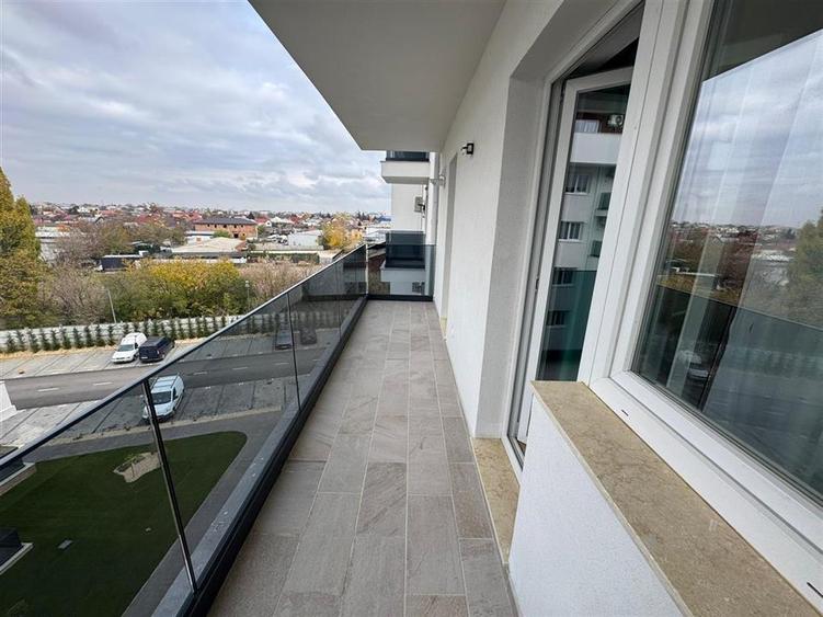 Apartament cu 2 camere decomandat, mobilat în Est