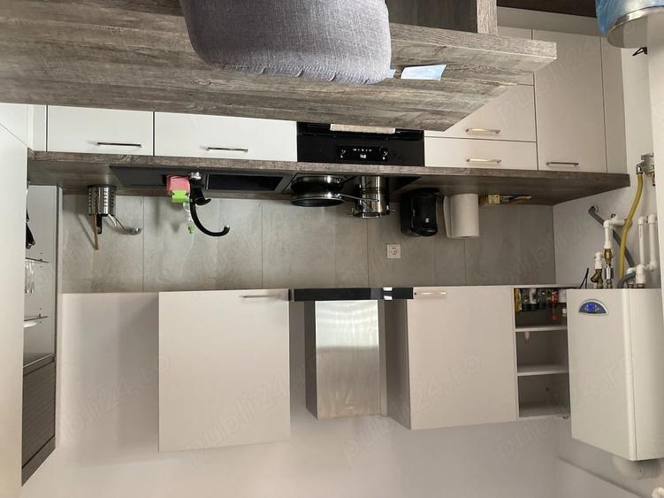 Apartament cu 3 camere decomandat în Central