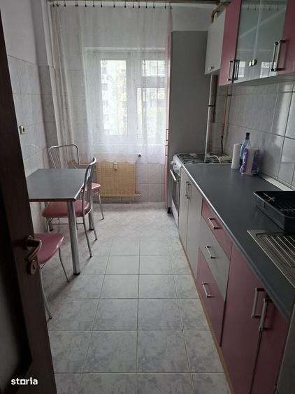 Apartament cu 2 camere decomandat în Exterior Vest