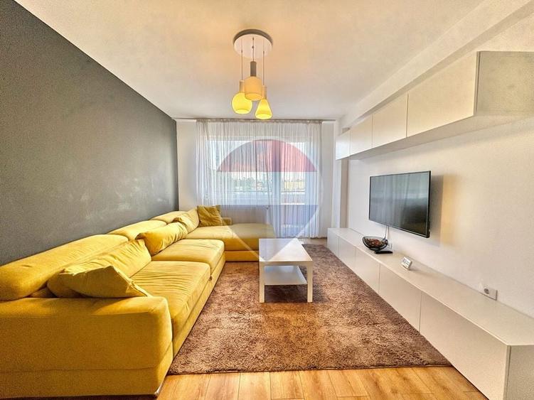 Apartament cu 2 camere decomandat, mobilat în Tractorul