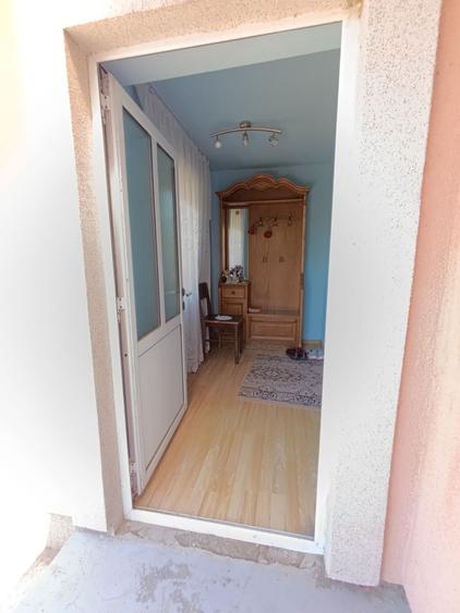 Casă cu 4 camere în Remetea Mare