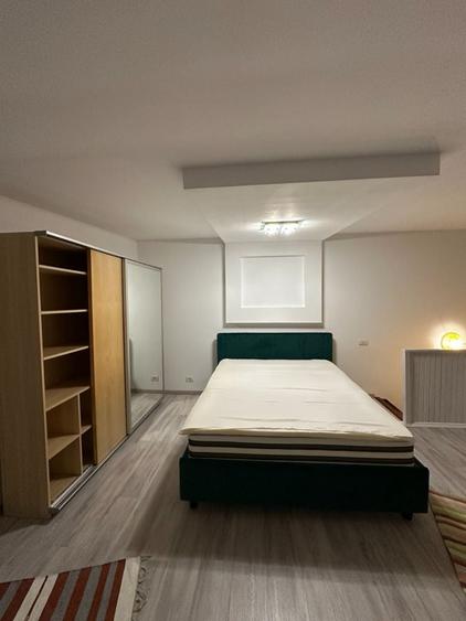 Casă cu 2 camere cu Teren 100 Mp în Central