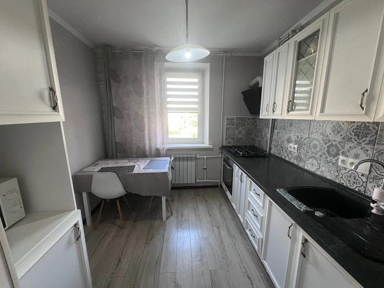 Garsonieră decomandată în Titulescu