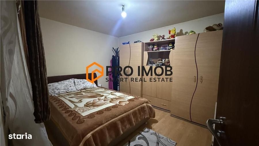 Casă cu 4 camere decomandat în Căpățânești