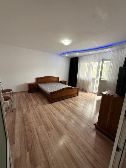 Garsonieră decomandată în Trivale