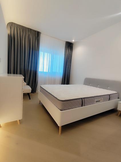 Apartament cu 3 camere decomandat în Cotroceni