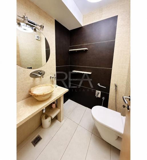 Apartament cu 2 camere semidecomandat, mobilat în Moșilor