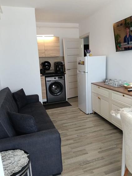 Apartament cu 2 camere decomandat în Vișan