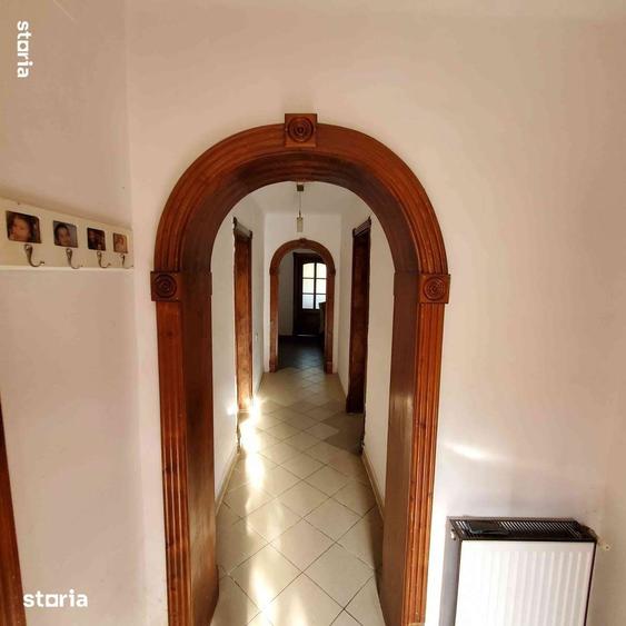 Casă cu 3 camere cu Teren 300 Mp în Păulești