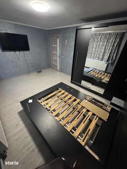 Casă cu 8 camere cu Teren 2800 Mp în Milcoiu
