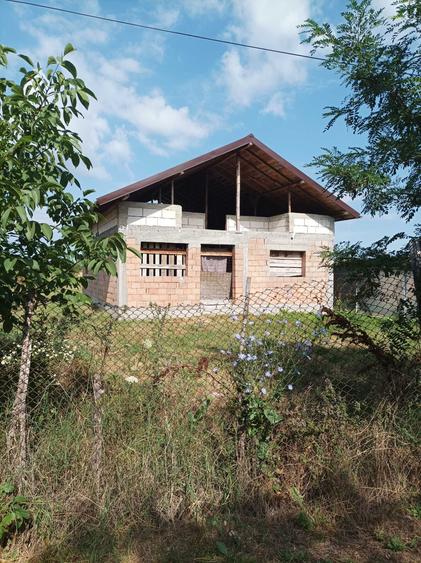 Casă cu 3 camere în Oarja