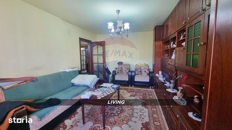OCAZIE!!! Apartament cu 3 camere, 2 bai et. 2 Str. Hortensiei CENTRAL - 3