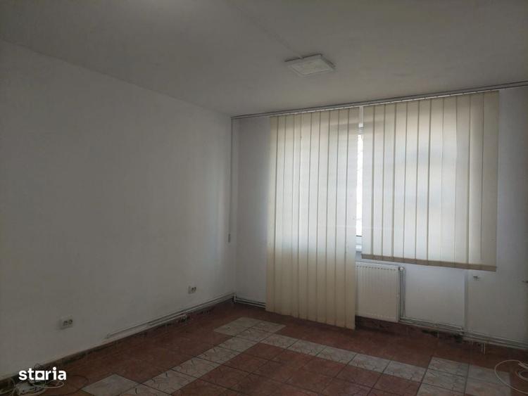 Spațiu comercial, de 55 mp, în Județean