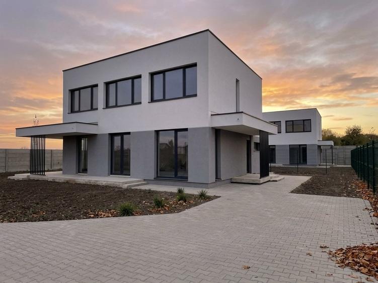 Casă individuală cu 4 camere cu Teren 804 Mp în Săftica