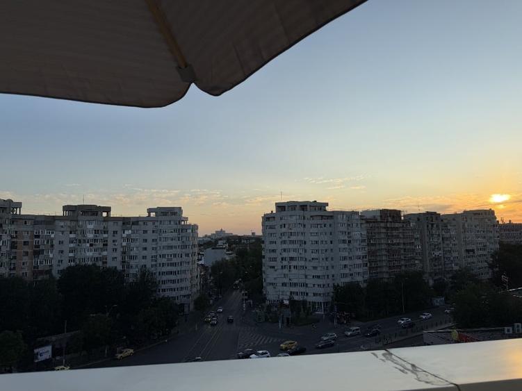 Apartament cu 3 camere, mobilat în Iancului