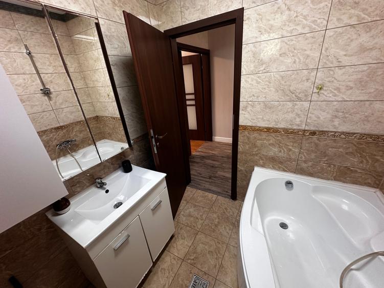 Apartament cu 2 camere decomandat în Mogoșoaia