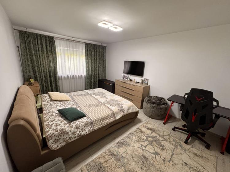 Apartament 2 camere, decomandat, 55 mp, zona Rovine - 13