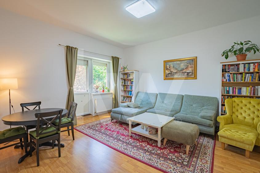 Apartament cu 2 camere semidecomandat, mobilat în Lupeni