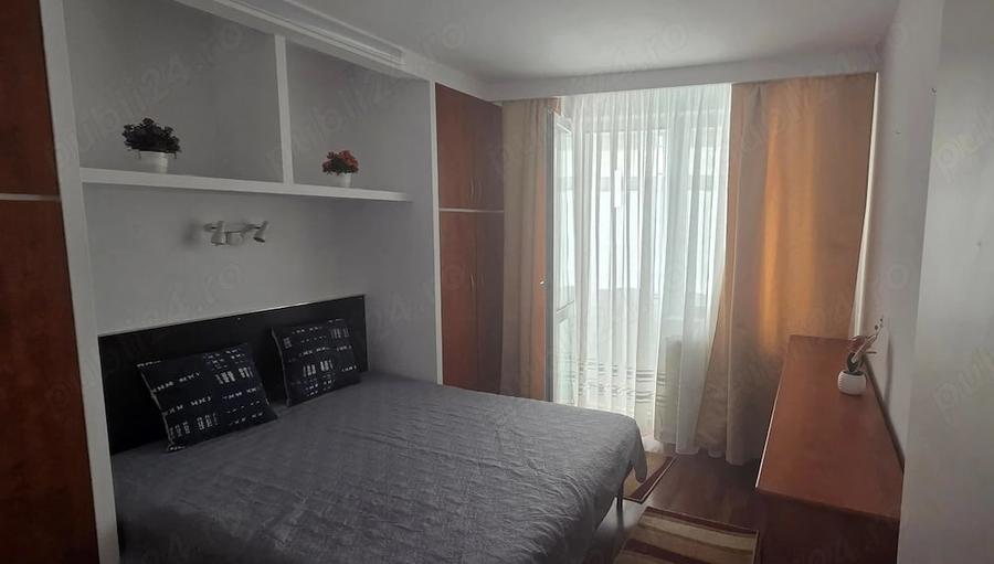 Apartament cu 3 camere decomandat în Giurgiului