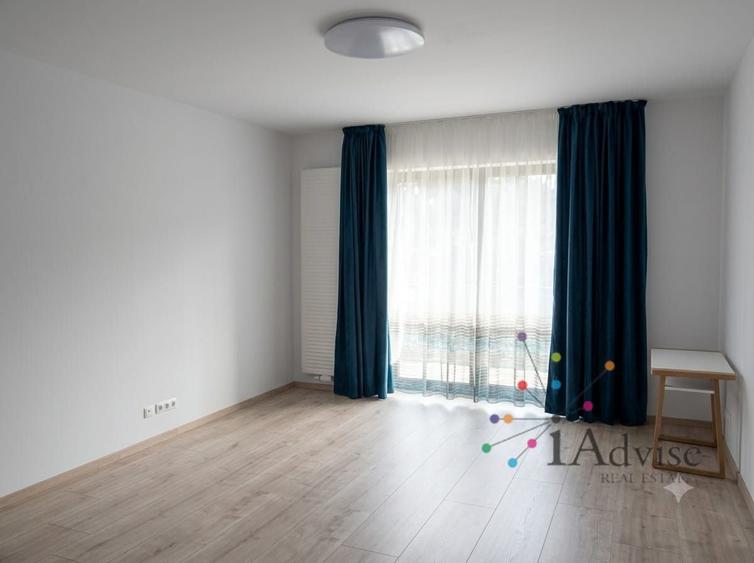 Penthouse cu 4 camere decomandat în Răcădău