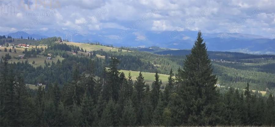 Teren de 27020 mp, în Piatra