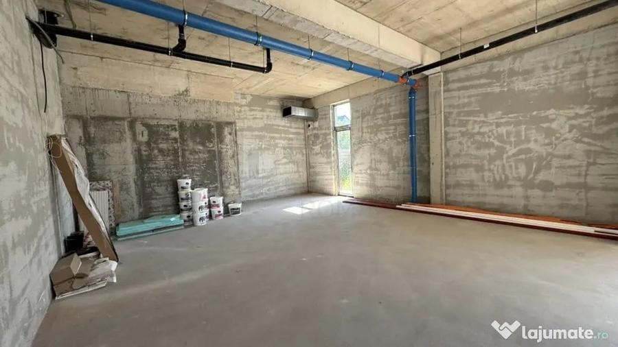 Spațiu comercial, de 132 mp, în Odăi