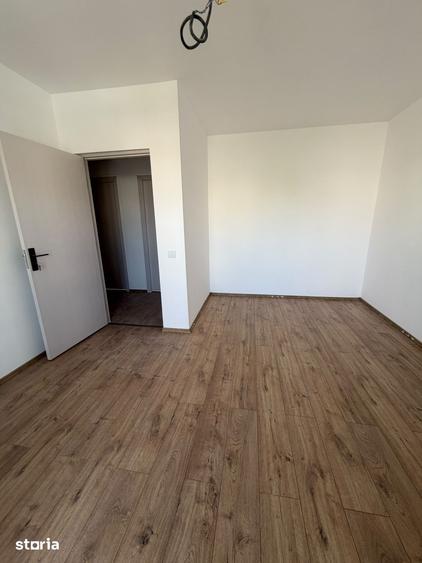 Casa de vanzare, 3 camere, curte imprejmuita, gata de mutat ! - 12
