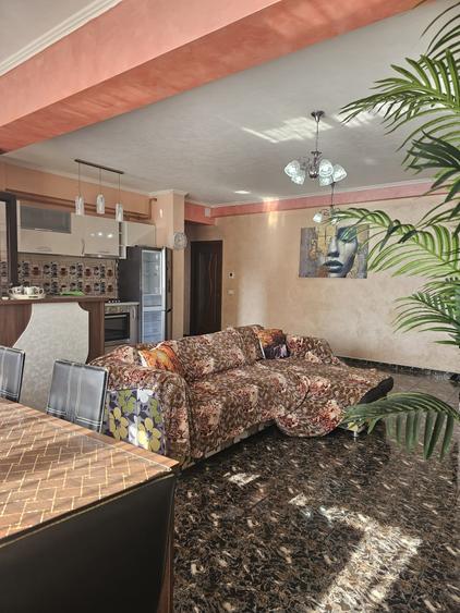 Apartament cu 3 camere, mobilat în Tomis Nord