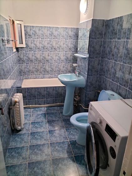 Apartament cu 2 camere decomandat în Cetate