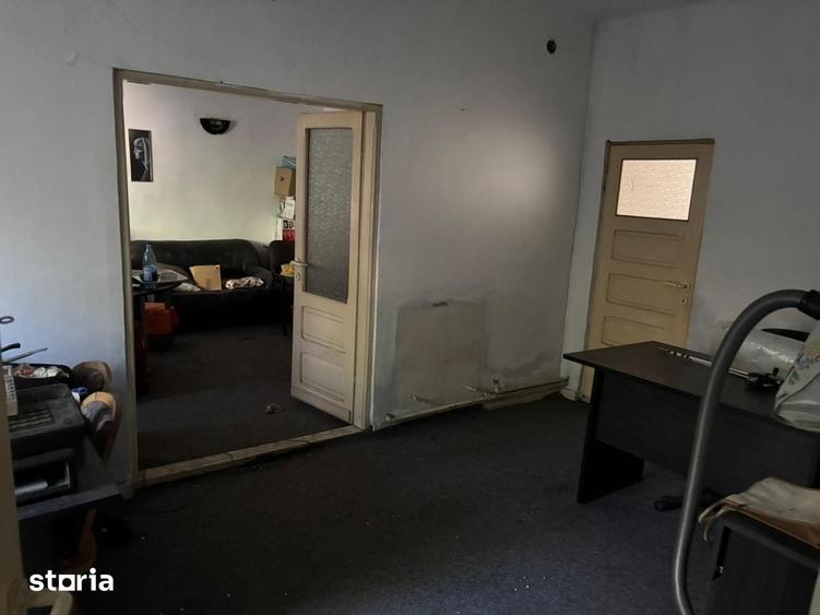 Apartament cu 2 camere semidecomandat în Centrul Civic