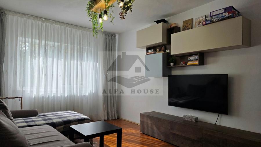 Apartament cu 3 camere decomandat, mobilat în Răcădău