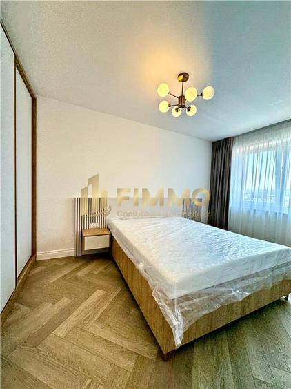 Apartament cu 2 camere semidecomandat, mobilat în Est
