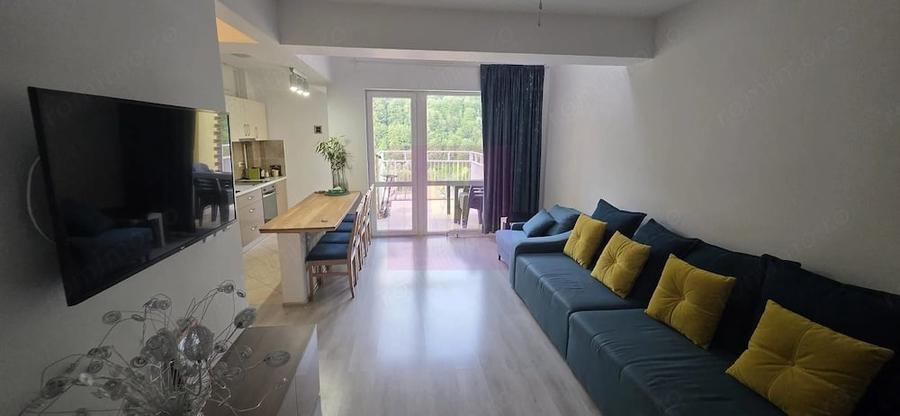 Apartament cu 2 camere semidecomandat în Sud