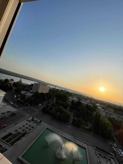 Apartament cu 3 camere decomandat în Ultracentral